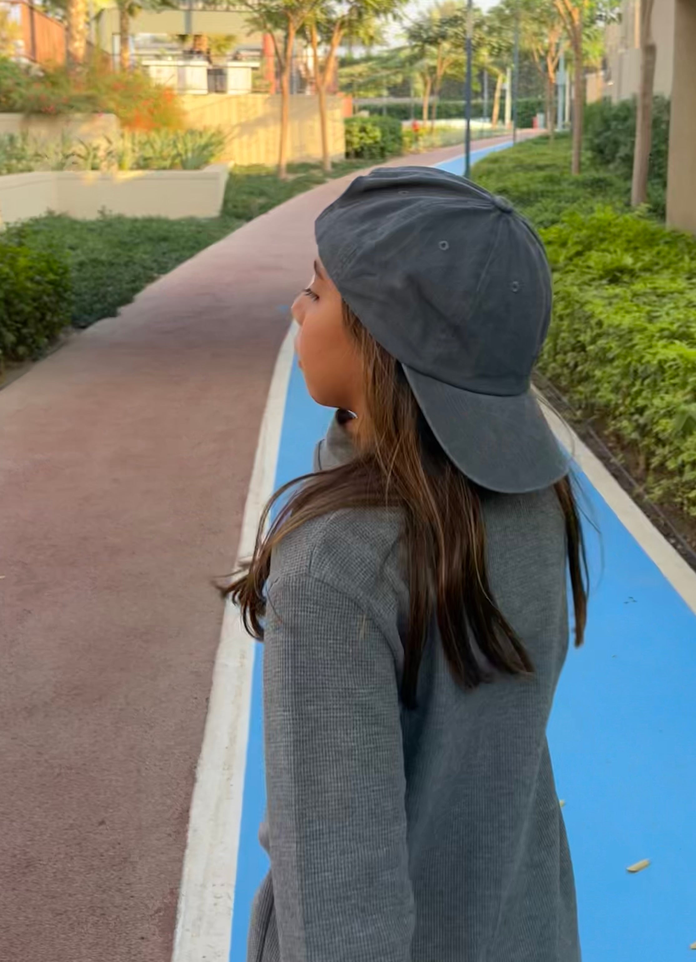 Unisex Gray long sleeves T-shirt