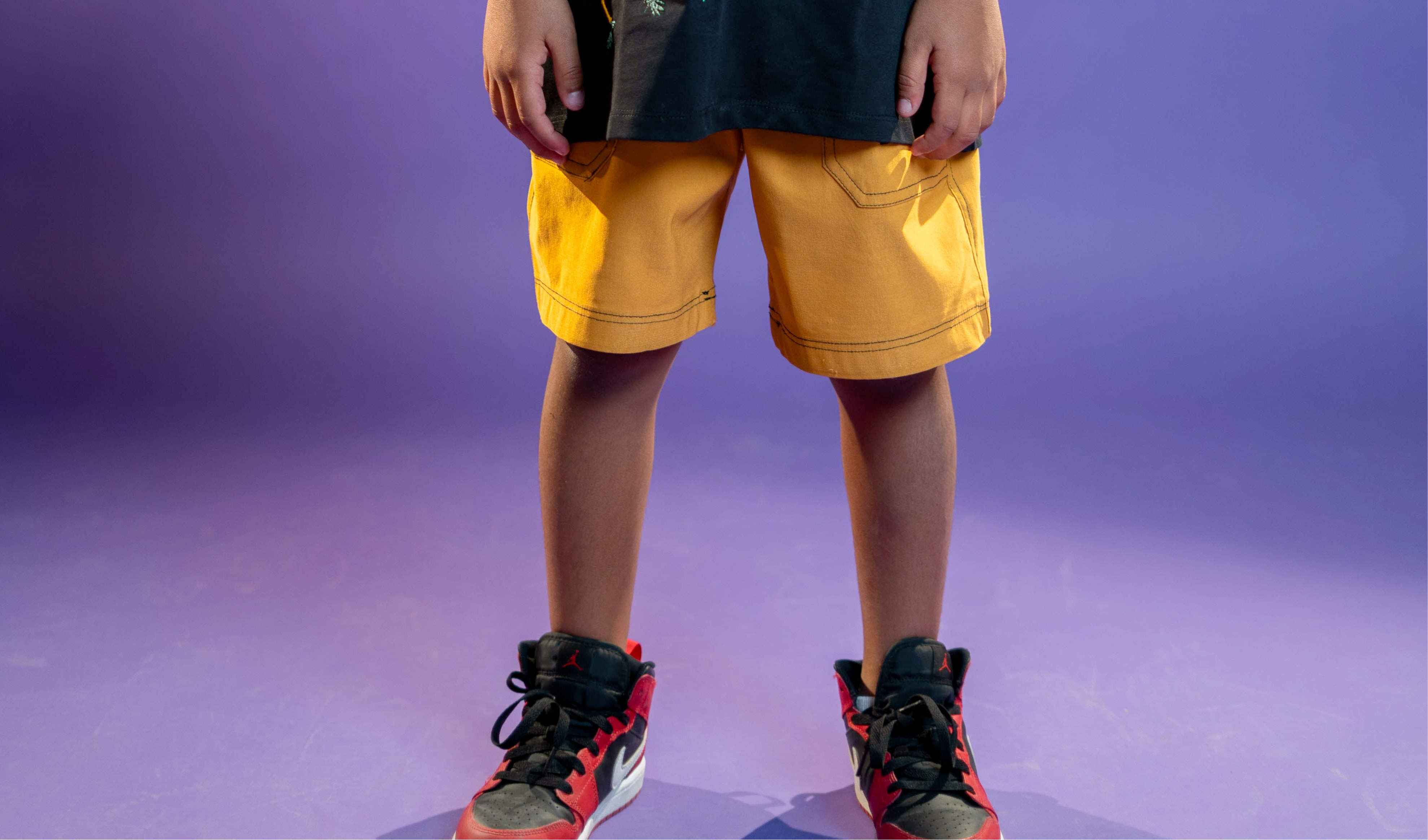 Yellow mustard short